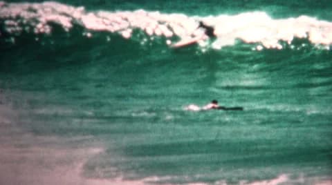 (8mm Vintage) 1955 Waikiki Beach Hawaii Longboard Surfing