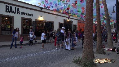 Busy Street, Busy People