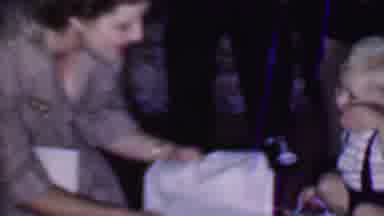 Phoenix Arizona USA (1956): Mother And Child Opening Present Together