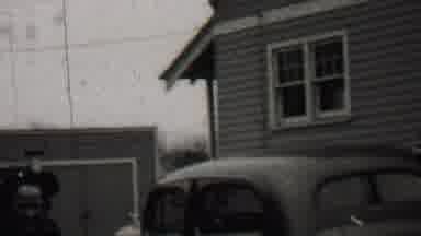 Beachwood New Jersey USA (1937): A Family Outside The House
