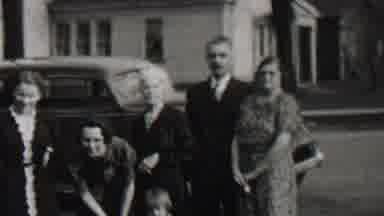 Beachwood New Jersey USA (1937): Antique Happy Family Video Standing Near Home In