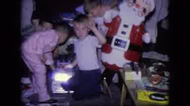 Philadelphia Pennsylvania USA (1964): Christmas With Children Waving Including