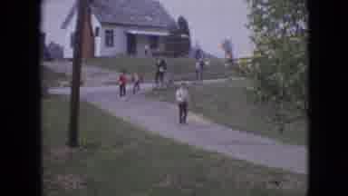 Philadelphia Pennsylvania USA (1964): Childhood Walk Across Country Life