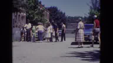 New Jersey USA (1965): Family Gathering To Take A Picture In Front Of A Car