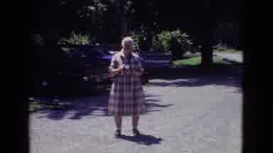New Jersey USA (1965): Grandmother Tries To Use Camera