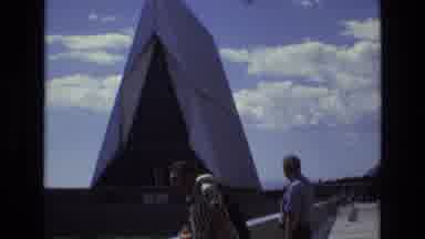 COLORADO SPRINGS COLORADO USA .-1973: Men And Women Look Over Boardwalk In The