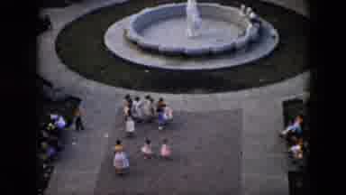 Cuba (1956): Visitors Gather Around A Statue In The Garden