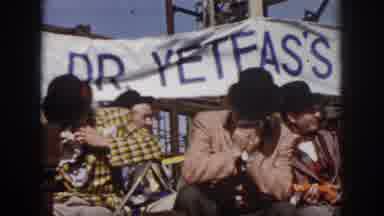 Virginia USA (1958): Band At Festival