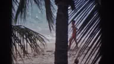 Hawaii USA (1959): Person At The Beach