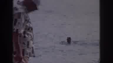 Hawaii USA (1959): Enjoy Swimming To Beach
