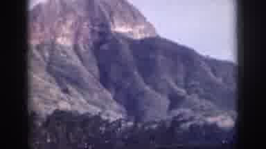Hawaii USA (1959): Big Mountains In Sight