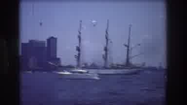 New York City USA (1976): Boats In The Middle Of The Sea: A City Behind
