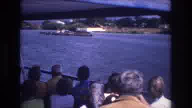 Honolulu Hawaii a USA (1977): Someone Recording From A Boat