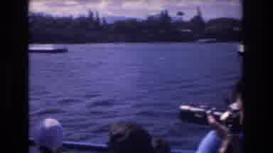 Honolulu Hawaii a USA (1977): Group Of People In A Boat Looking At Other Boats And