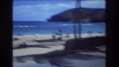 Honolulu Hawaii a USA (1977): Old Video Of A Sunny Day On A Hawaiian Beach