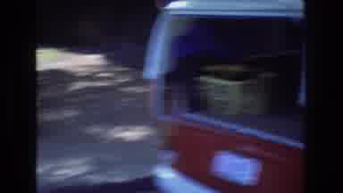 Honolulu Hawaii a USA (1977): A Van, Two People, And A View Of A Mountain They Are