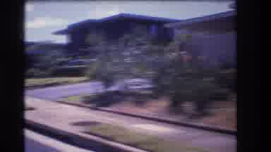 Honolulu Hawaii a USA (1977): Driving Passed Three Very Nice West Coast Style