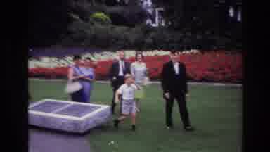 Ottawa Canada (1967): Family Of 6 Walking Through Garden