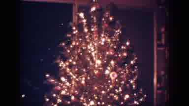 Blainsport Pennsylvania USA (1962): Glowing Lit-Up Christmas Tree Spins And