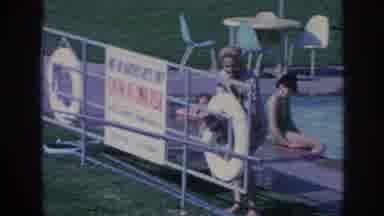 Memphis Tennessee USA (1963): Woman And Two Children At The Edge Of The Pool