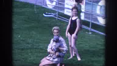 Memphis Tennessee USA (1963): Family Reminder After Vacation