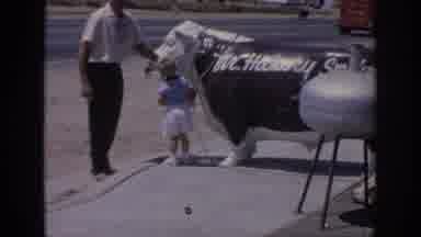 Oklahoma USA (1967): Little Boy Father Roaming The Cookout