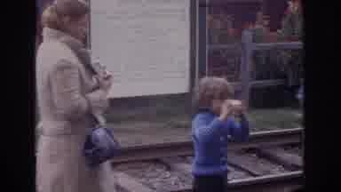 Philadephia Pennsylvania USA (1972): Dad, Can You Please Just Hold My Carton Of