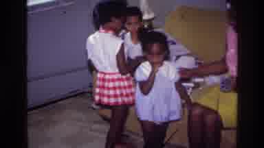 Harlem New York USA (1976): Old Home Video, Mother With Her Three Children Waving