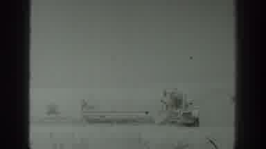 California USA (1939): It Was About Army Fights The One Man Was Walking In The
