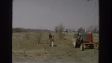 Wisconsin Dells Wisconsin USA (1954): Three Persons Are There But One Person Try