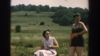Wisconsin USA (1957): Family Moment Happy Nature Special