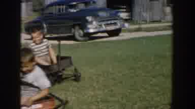 Michigan USA (1958): The Childrens Was Playing In The Enjoyable Of The Godan