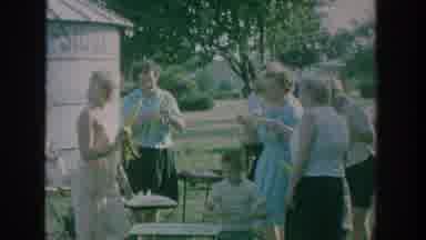 New York USA (1964): People Eating Corn