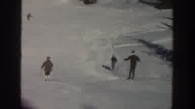 Aspen Colorado USA (1961): Skiing With People