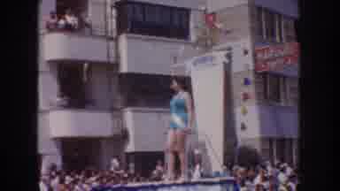 California USA (1952): One Girl Is In The Victory Board And Other Is Dancing