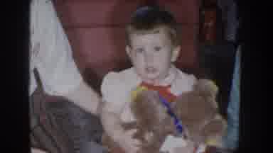 Nebraska USA (1955): The Baby Was Having Teddy Bear With Her She Did Not Give That