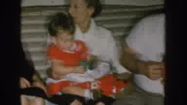 Nebraska USA (1957): The Child Is Saw The House In The Outside Of Them