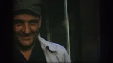 Kansas USA (1958): Man In Cap Speaks To The Camera In Front Of Washing Machine And