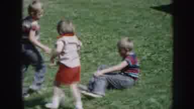Nebraska USA (1958): Kids Playing In The Yard