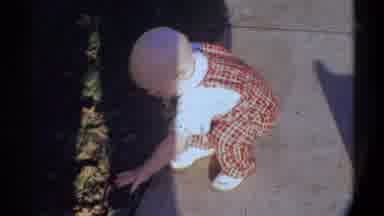 Gainsville Florida USA (1974): A Little Boy Searching !!Br0ken!! Child Are Very