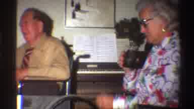 Gainsville Florida USA (1975): Lady Family Education Special Moment Communication