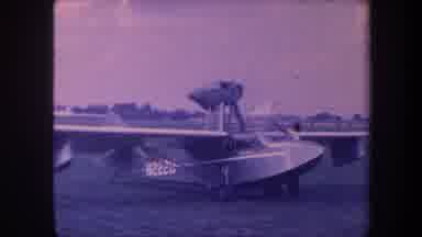 Volmer Yucaipa California USA (1959): Man Starts Single Engine Airplane In An