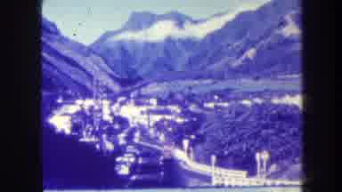 Honolulu Hawaii USA (1967): Advertisement Showing Cars Driving In A City