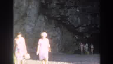 Honolulu Hawaii USA (1967): Let's Get Out Of There
