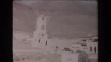 Arizona USA (1958): Two People Visiting A Town At The Desert