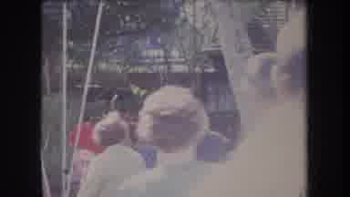 Hawaii USA (1969): Lage Person Carrying Something Being Watched