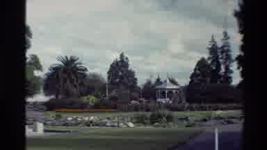 New Zealand-1981: Park With War Memorial And Agrodome Sign