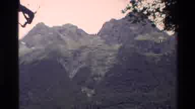 New Zealand (1982): Adventurous Sightseeing