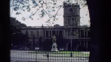 Hawaii USA (1981): Man Statue In Gold In Front Of Building