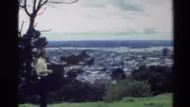 New Zealand (1981): The Man Walking In The Floor
